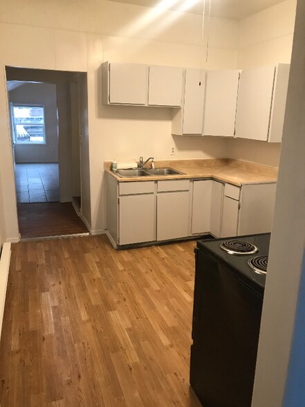 Building Photo - 304 Methow St