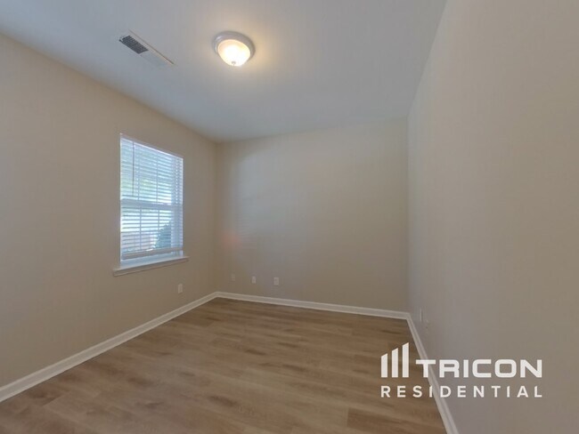 Building Photo - 1309 Winwood Dr