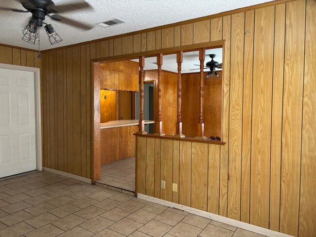 Building Photo - 501 3rd St