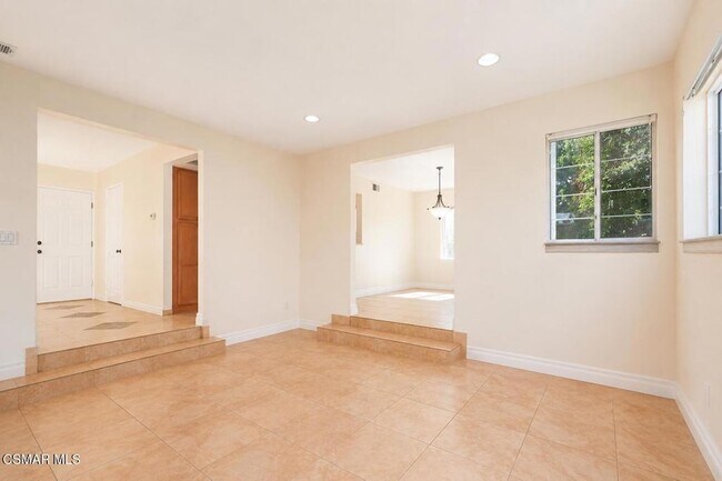 Building Photo - 4345 Willow Glen St