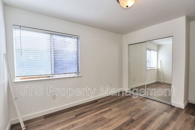 Building Photo - 7733 Temwoods Way