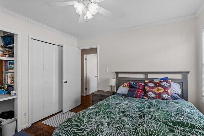 Building Photo - Charming 3 Bed, 2 Bath on Ward Street, Close to Universities