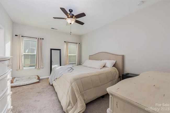 Building Photo - 549 Kiser Ln