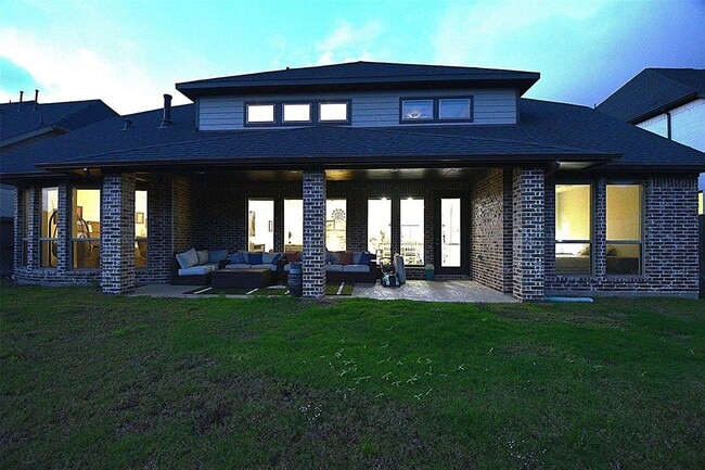 Building Photo - 29519 Juniper Ranch Rd