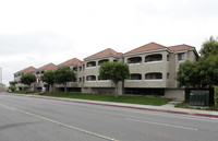 Building Photo - Yorktown Apartments