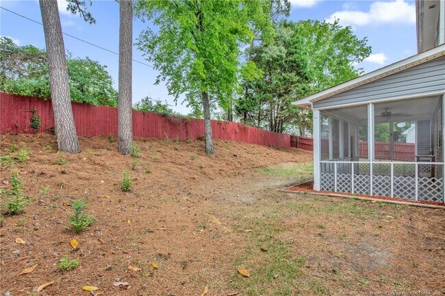 Building Photo - 890 Duval Dr