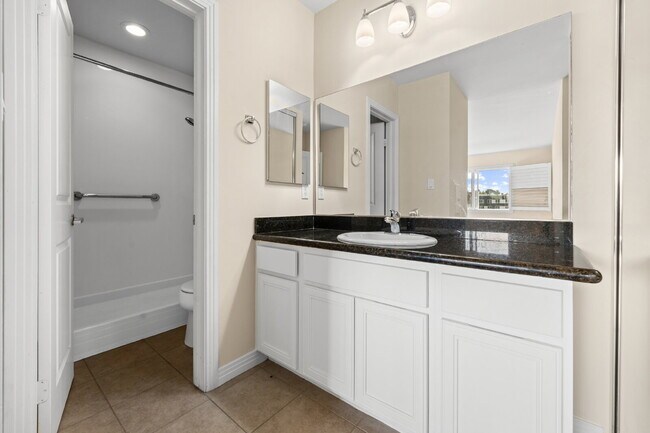 Building Photo - 6120 Decena Dr