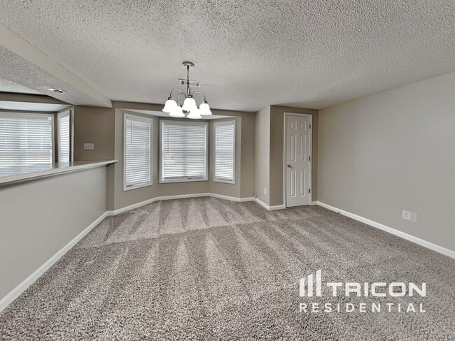 Building Photo - 220 Pepperdine Way