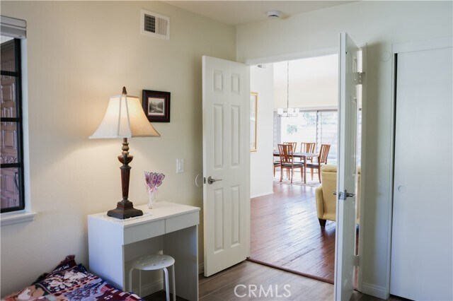 Building Photo - 183 S Starflower St