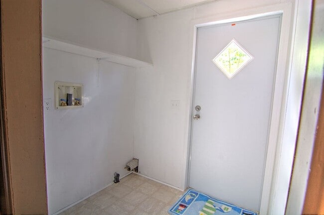 Building Photo - 4444 Morning Star Cir