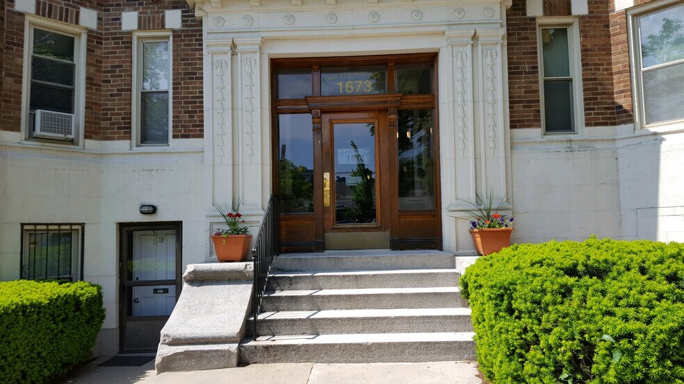 Building Photo - 1673 Commonwealth Ave