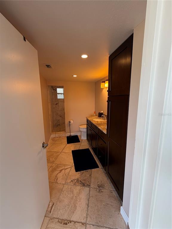 Building Photo - 15760 SE 140th Ave