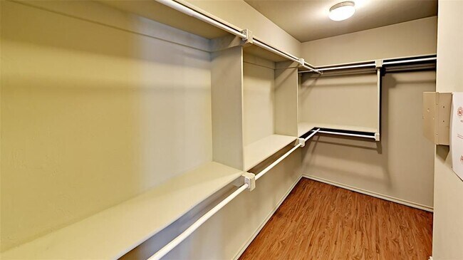 Building Photo - 2909 Short Stop Way