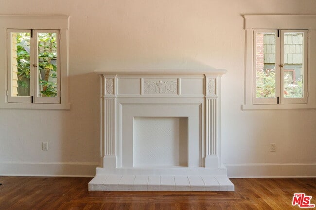 Building Photo - 2170 W 24th St