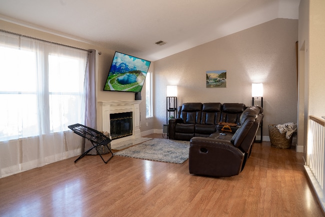 Building Photo - 2350 Whitetail Dr