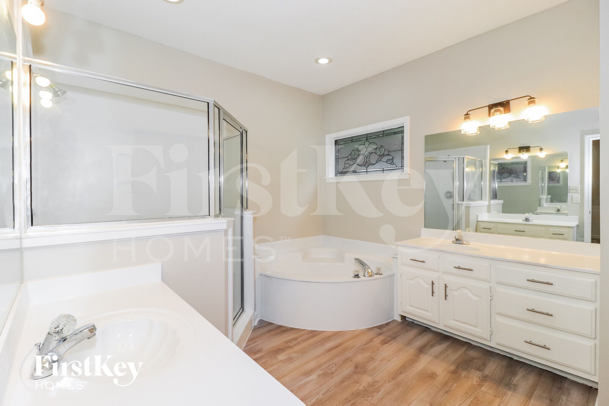 Building Photo - 7996 Jills Creek Dr