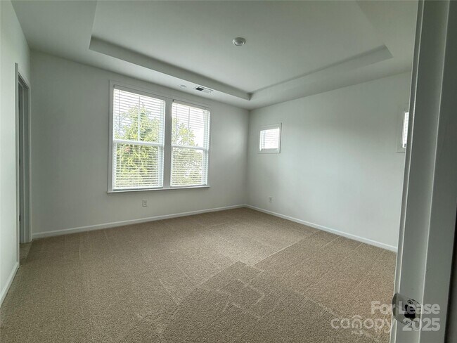 Building Photo - 5019 Westmead Ln