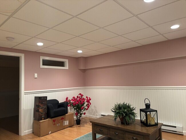 Building Photo - 28 Mallard Cove Rd