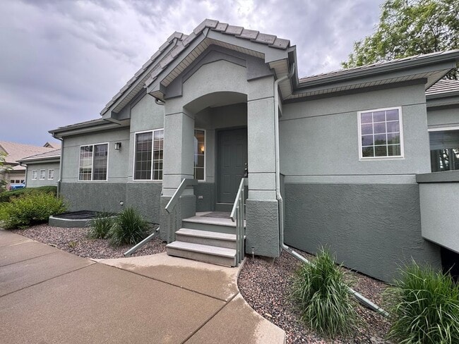 Primary Photo - Spacious and Open 3BD/2BA House In Longmont!