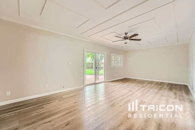 Building Photo - 4142 Pine Valley Dr