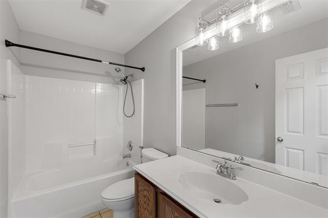 Building Photo - 3916 Evergreen Ct