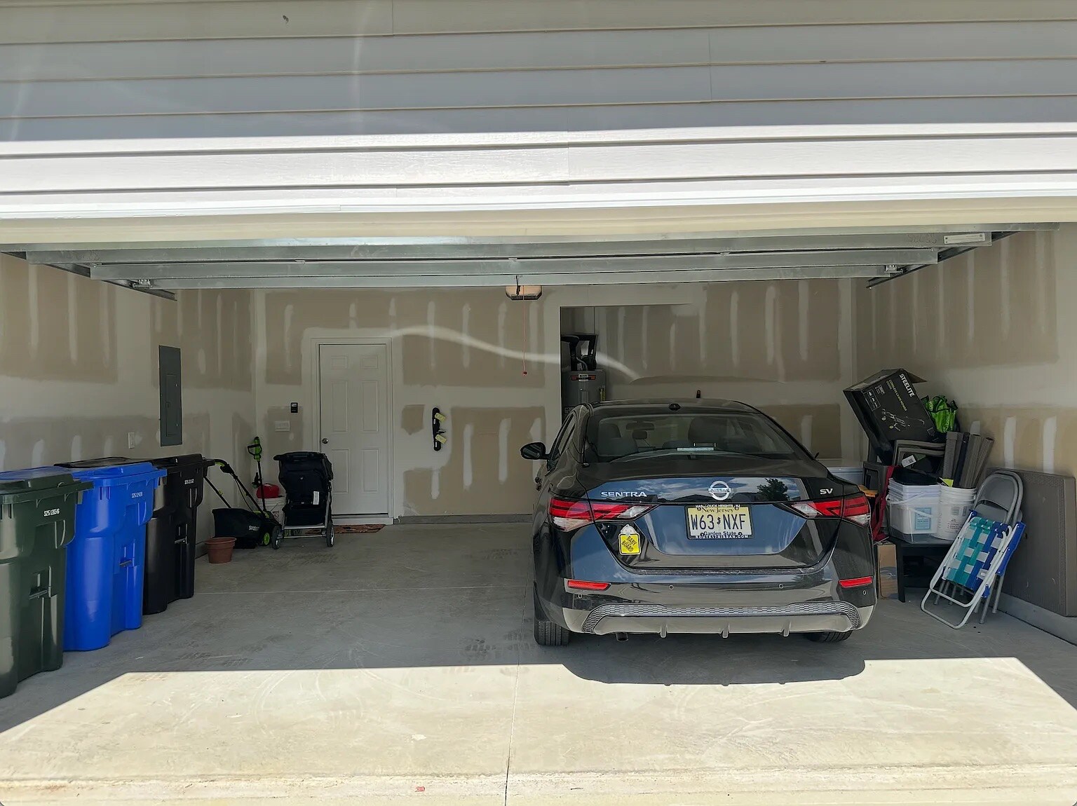 Building Photo - Room in House on Moore Crk Dr
