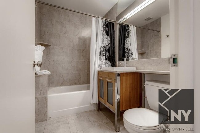 Building Photo - 2 bedroom in NEW YORK NY 10005