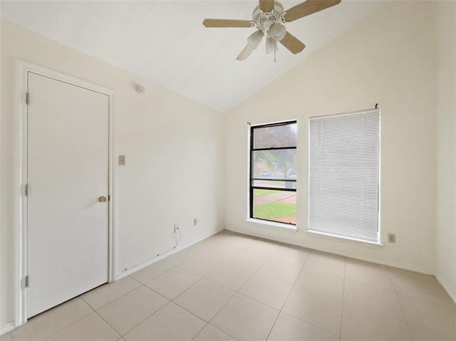 Building Photo - 1106 Hollis St