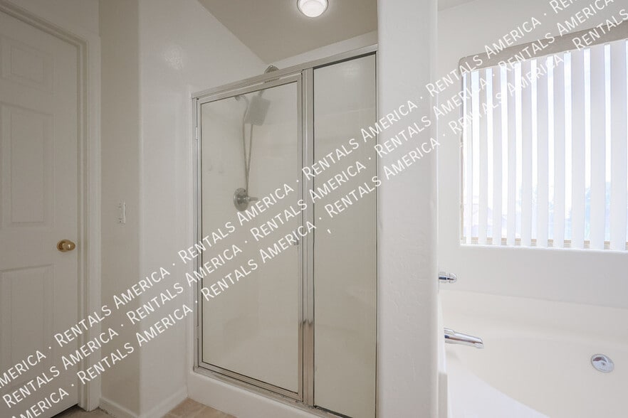 Building Photo - 2763 N 106th Ln