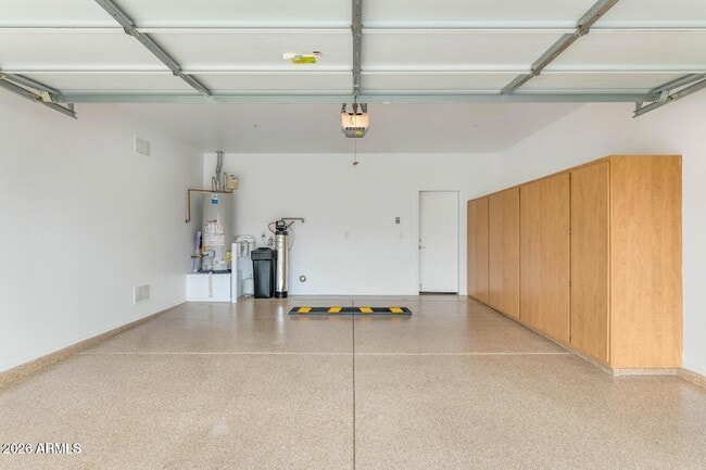 Building Photo - 1634 W Owens Way