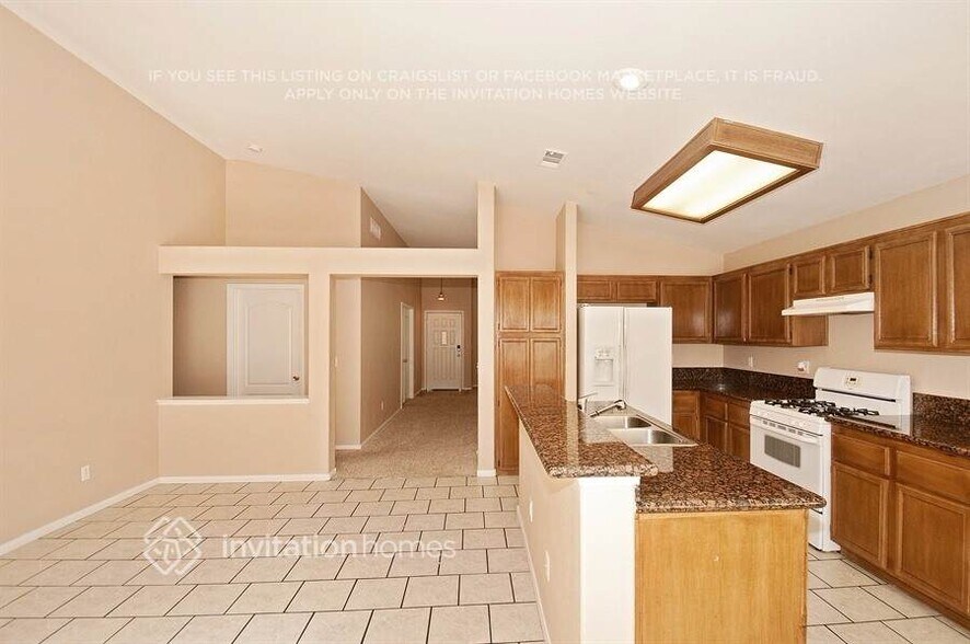 Building Photo - 1876 Blue Ribbon Dr