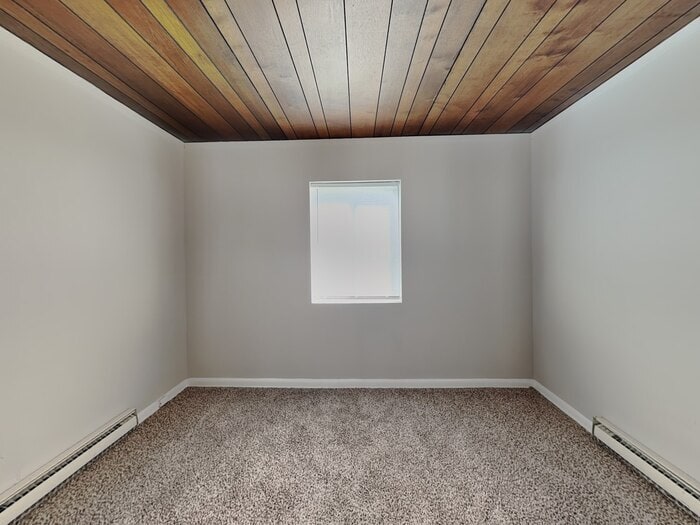 Building Photo - 3609 Kenmar Rd