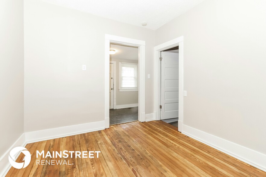 Building Photo - 243 S 43rd St