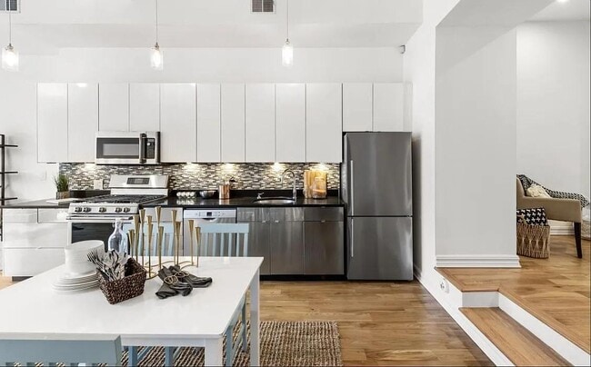 Building Photo - 101 Wyckoff Ave