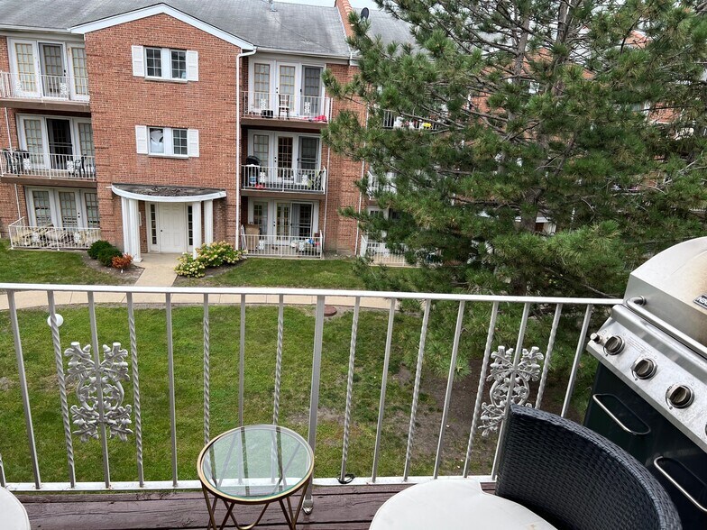 Building Photo - 601 Quincy Bridge Ln