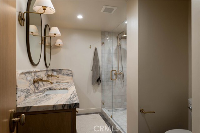 Building Photo - 2703 Via Montecito