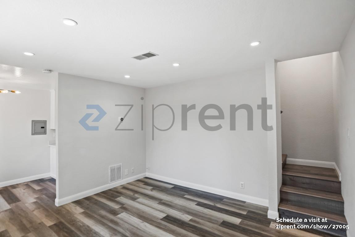 Building Photo - 3385 La Selva St