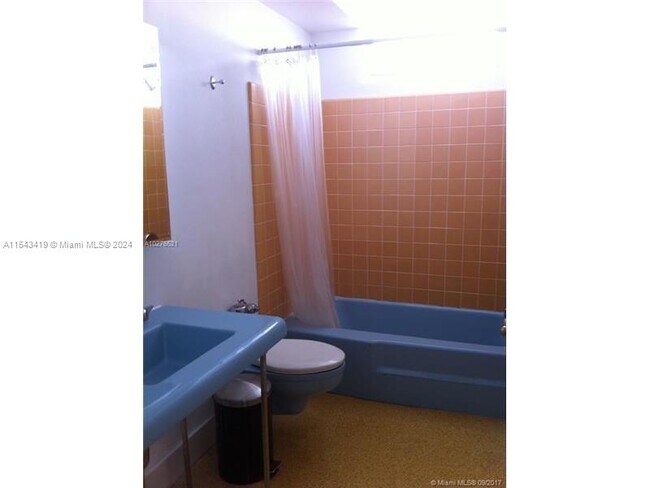 Building Photo - 301 Ocean Dr