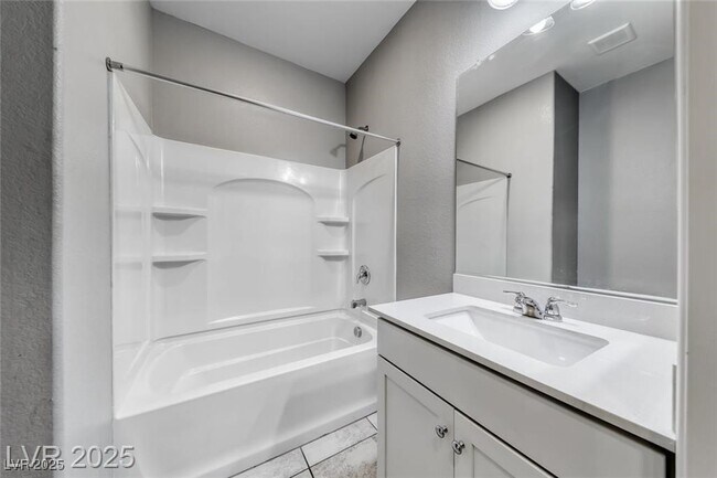 Building Photo - 3028 Gravino Ave