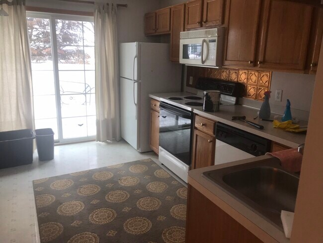 Building Photo - 1239 Elmwood Ave