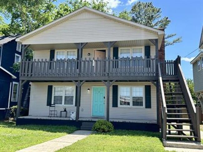 Primary Photo - Charming and Affordable Downstairs Duplex ...