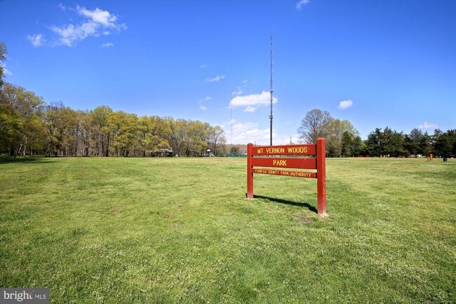 Building Photo - 8803 Black Alder Dr