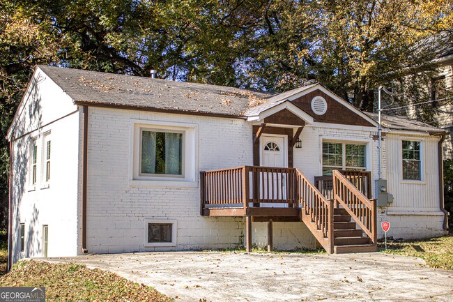 Primary Photo - 444 Sunset Ave NW