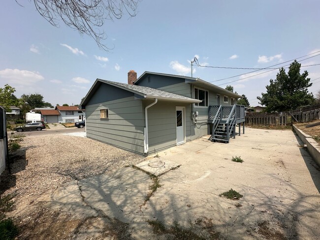 Building Photo - 4bed Rental June 2026