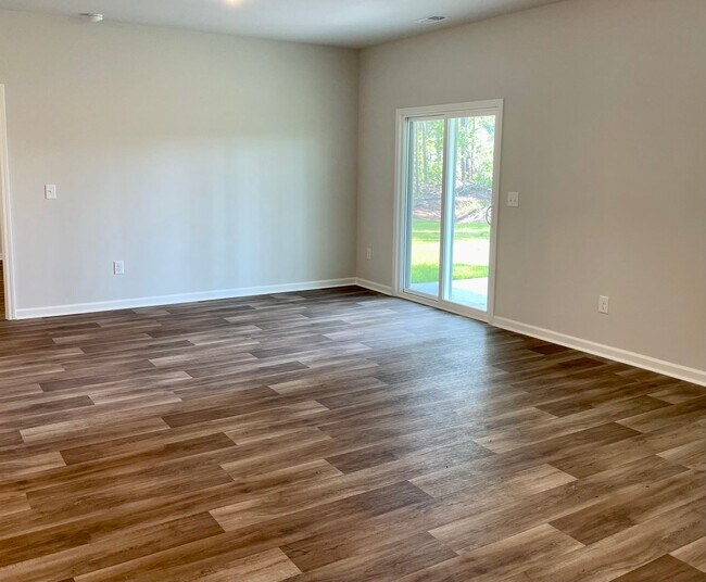 Building Photo - 1031 Harbor Dr