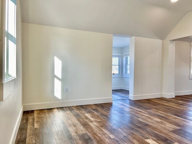 Building Photo - Fresh, Fun & Close to Elk Lake