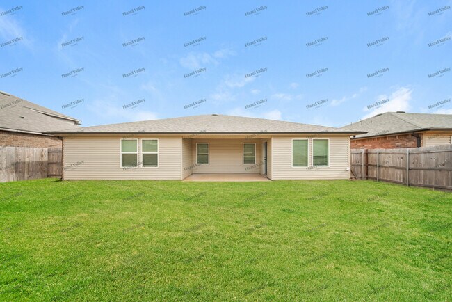 Building Photo - 14709 Travertine Fls Ln