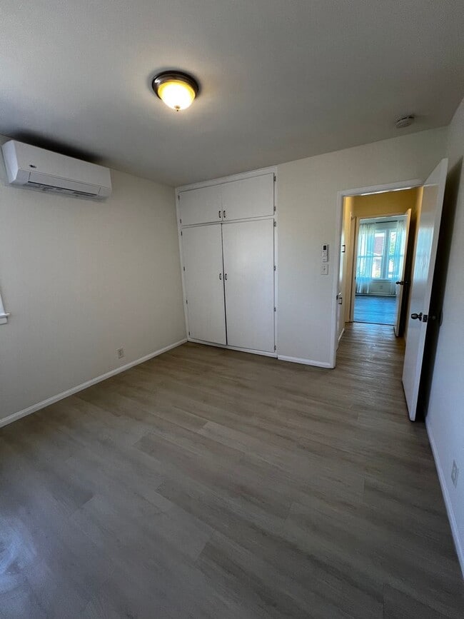 Building Photo - 2 Bedroom 1 Bath Apartment for Rent in Arcadia with New Ductless A/C