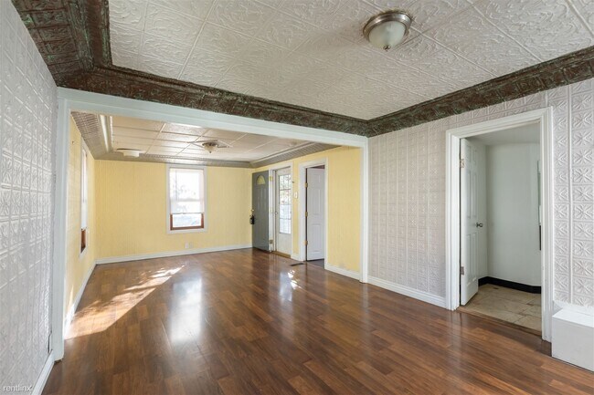 Building Photo - 3 br, 2 bath House - 2227 South Galapago S...