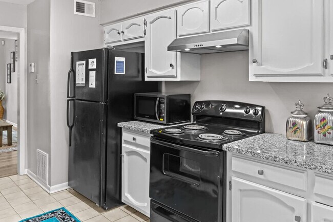 Building Photo - 1274 Sharlo Ave